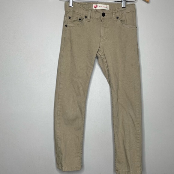 Levi’s straight leg Jean